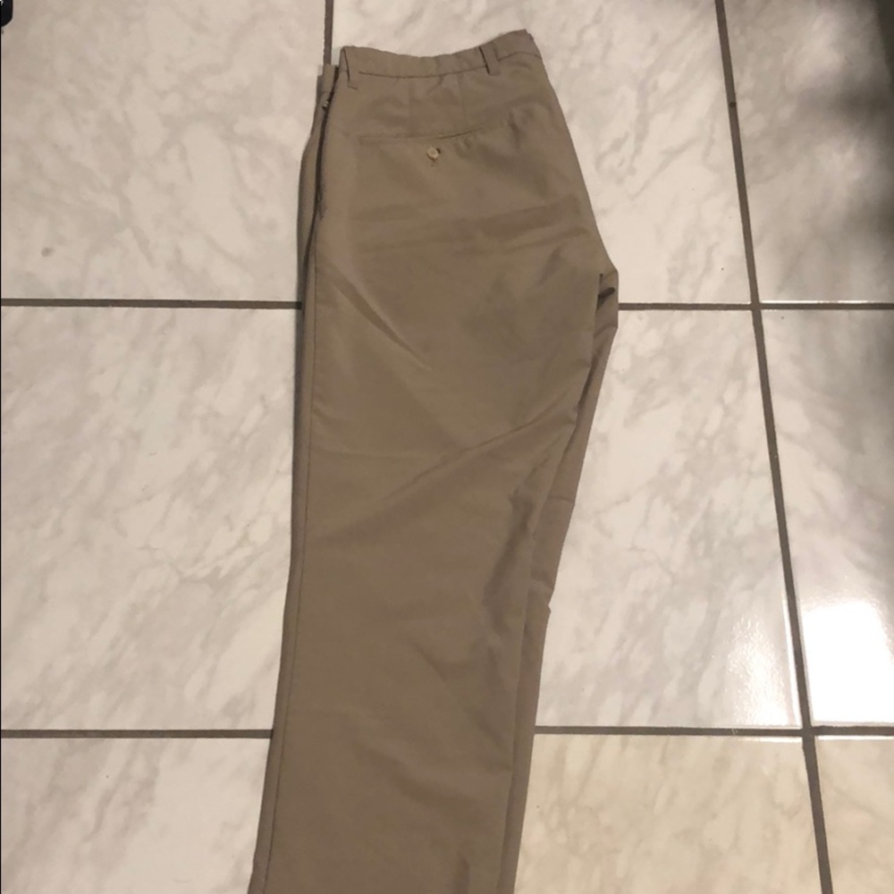 J Lindbeberg golf pants
